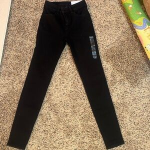 Never Worn! New with Tags! American Eagle The Dream Jean Hi-Rise Jegging size 00